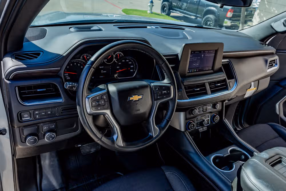 2024 Chevrolet Suburban LS Image 16