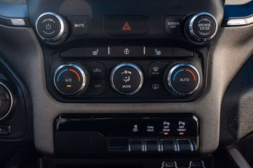 2023 Ram 1500 Big Horn Crew Cab Image 27