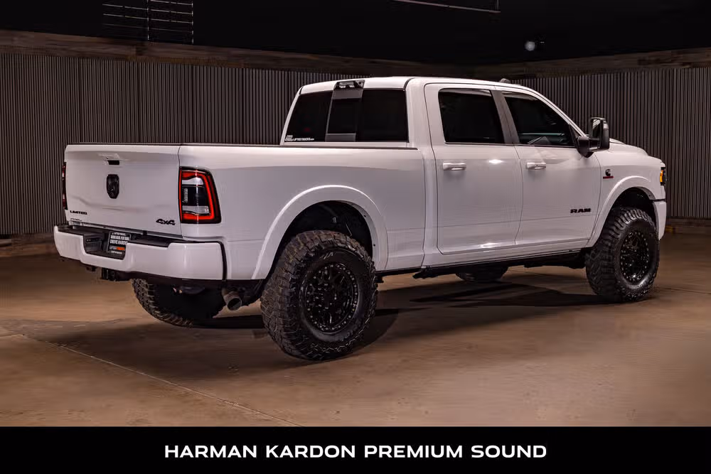 2024 Ram 2500 Limited Crew Cab Image 10