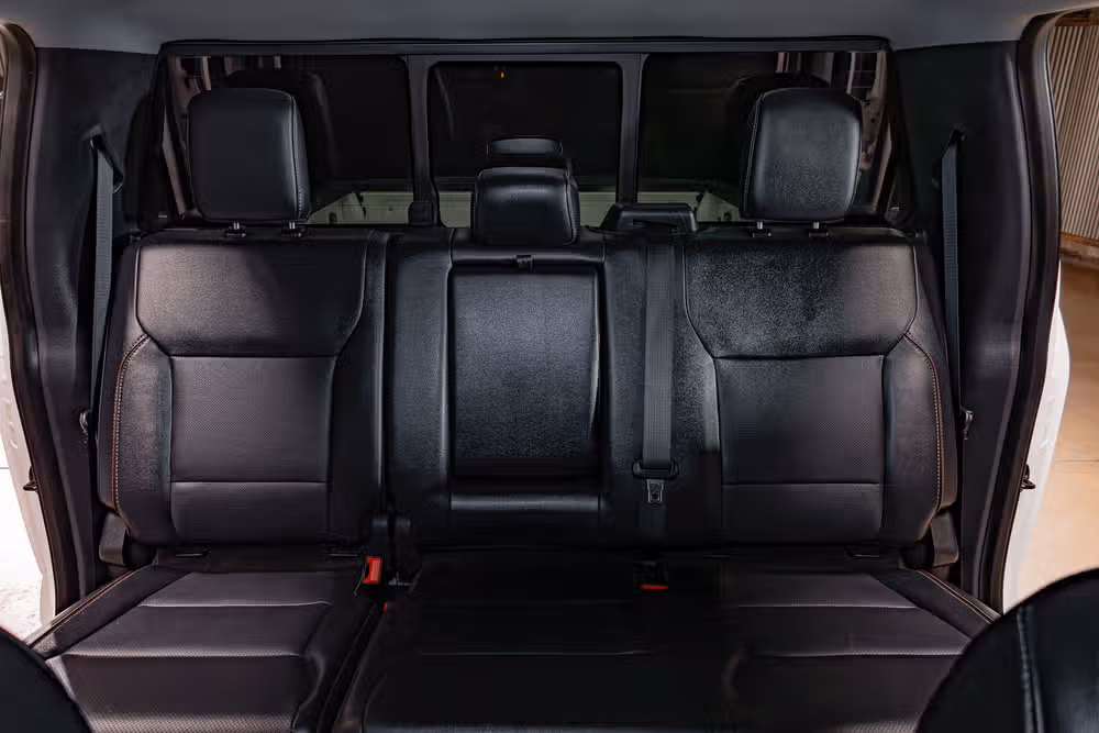 2023 Ford F-350 Super Duty Lariat Crew Cab Image 23