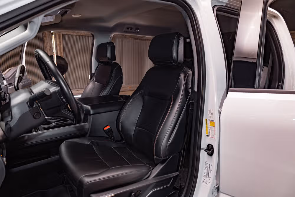 2023 Ford F-350 Super Duty Lariat Crew Cab Image 19