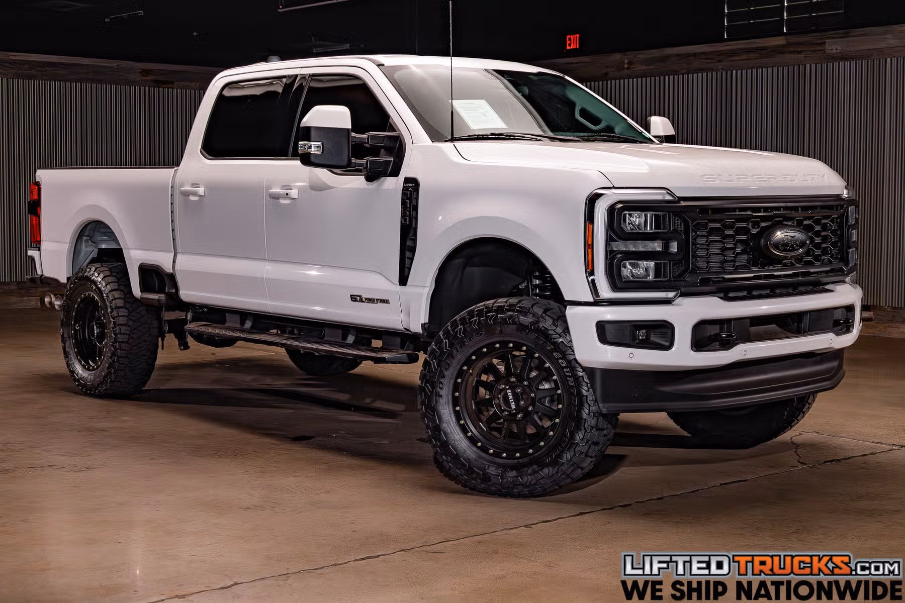 2023 Ford F-350 Super Duty Lariat Crew Cab Image 1