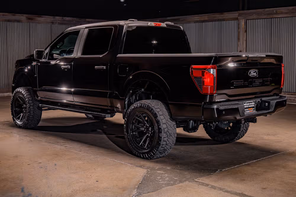 2025 Ford F-150 STX SuperCrew Image 7
