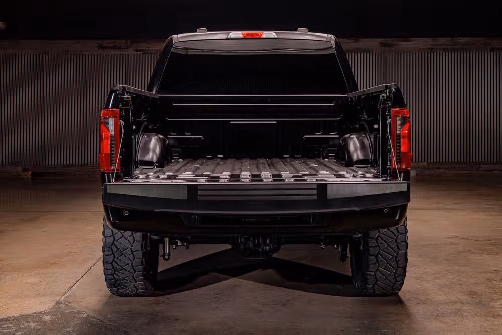 2025 Ford F-150 STX SuperCrew Image 9