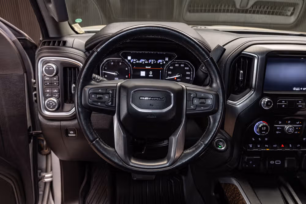 2021 GMC Sierra 2500HD Denali Crew Cab Image 15