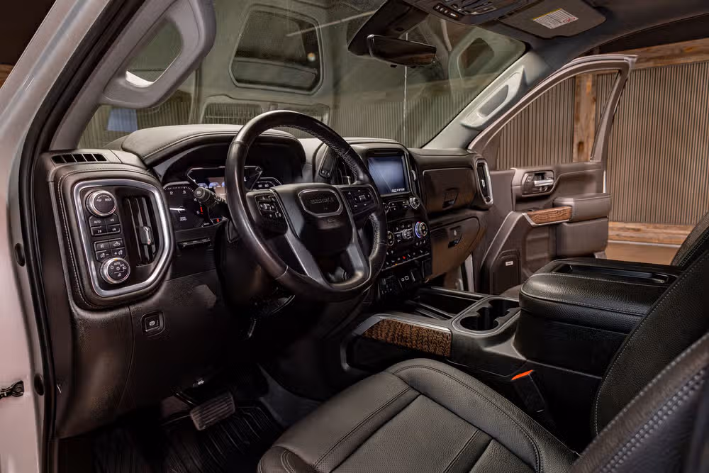2021 GMC Sierra 2500HD Denali Crew Cab Image 13