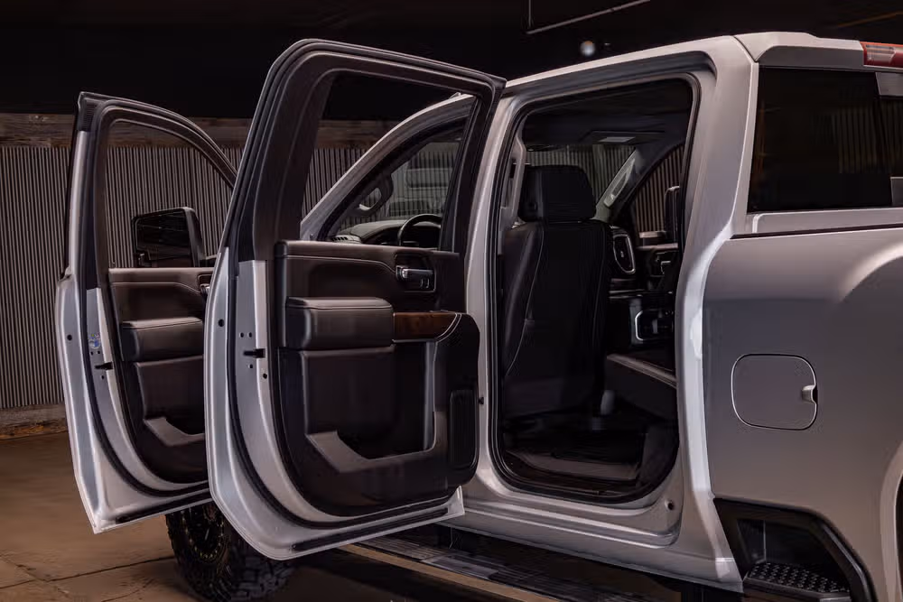 2021 GMC Sierra 2500HD Denali Crew Cab Image 28