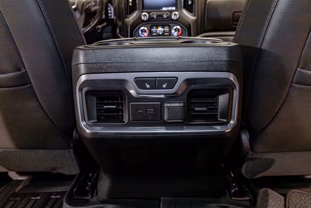 2021 GMC Sierra 2500HD Denali Crew Cab Image 23