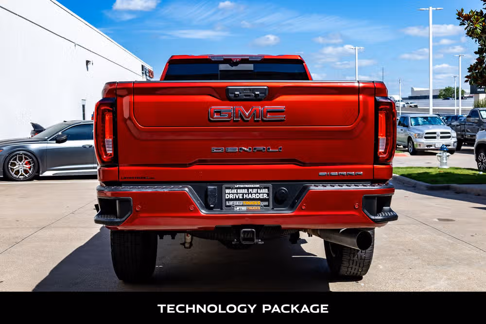2023 GMC Sierra 3500HD Denali Crew Cab Image 7
