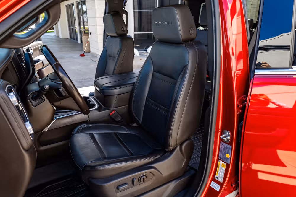 2023 GMC Sierra 3500HD Denali Crew Cab Image 29