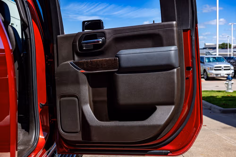 2023 GMC Sierra 3500HD Denali Crew Cab Image 38