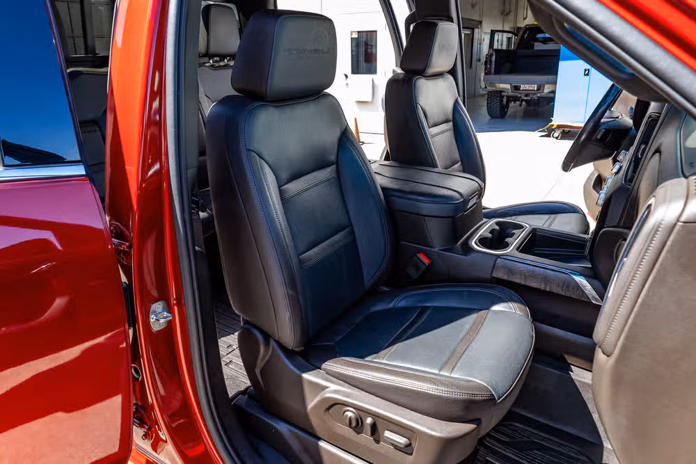 2023 GMC Sierra 3500HD Denali Crew Cab Image 30