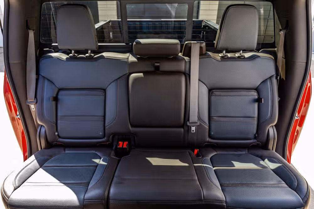 2023 GMC Sierra 3500HD Denali Crew Cab Image 34