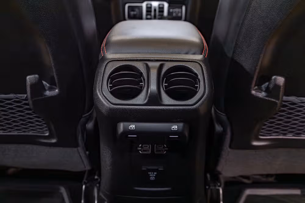2025 Jeep Wrangler Rubicon X Image 23