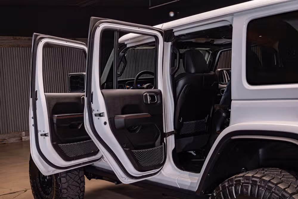 2025 Jeep Wrangler Rubicon X Image 28