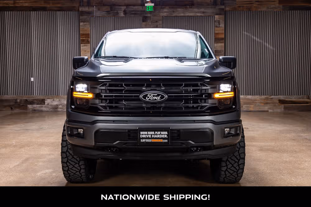 2026 Ford F-150 XLT SuperCrew Image 4