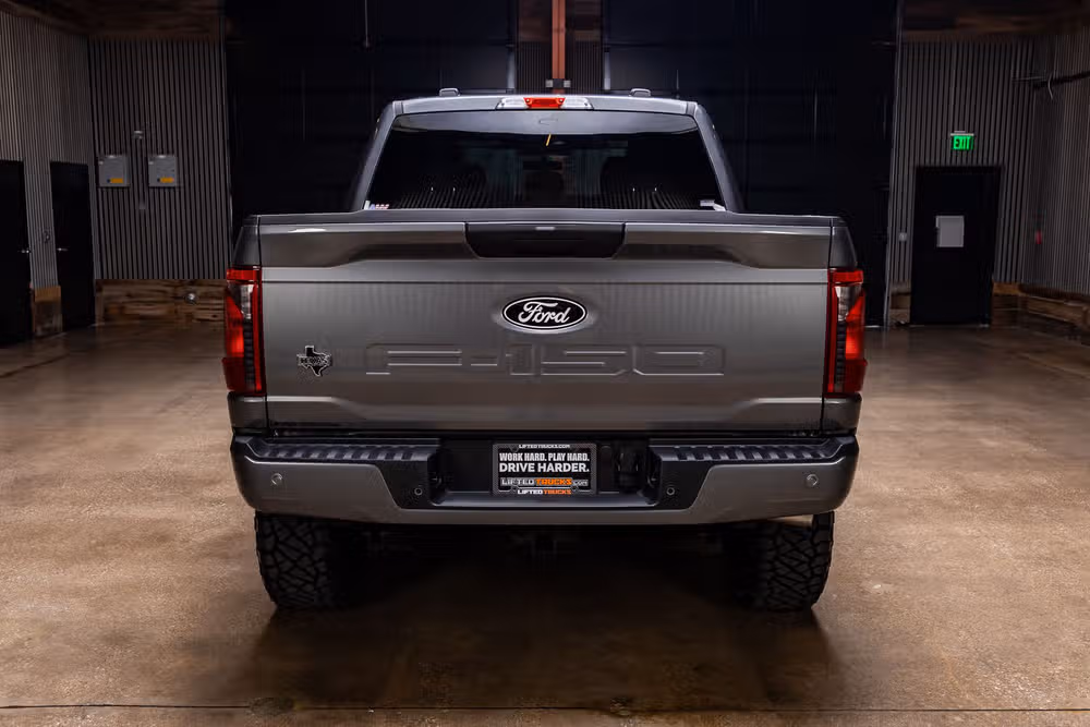 2026 Ford F-150 XLT SuperCrew Image 8