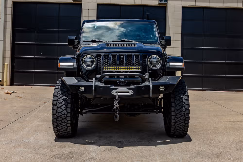 2021 Jeep Gladiator Mojave Crew Cab Image 2