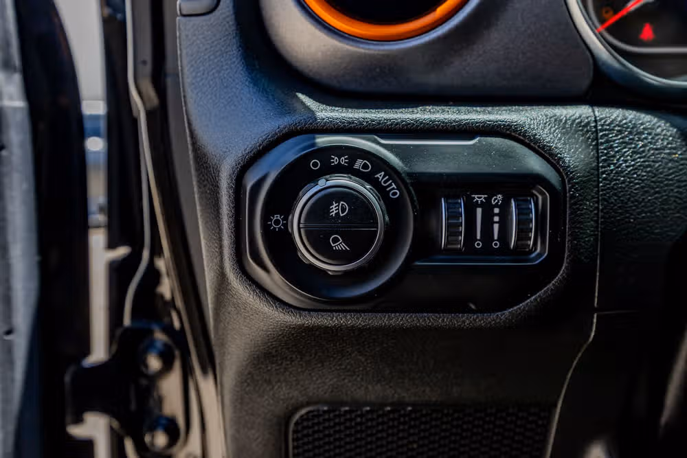 2021 Jeep Gladiator Mojave Crew Cab Image 21