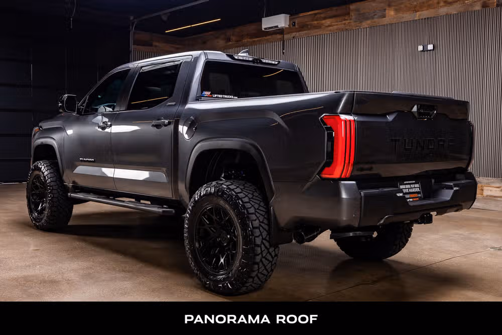 2026 Toyota Tundra Limited CrewMax Image 7