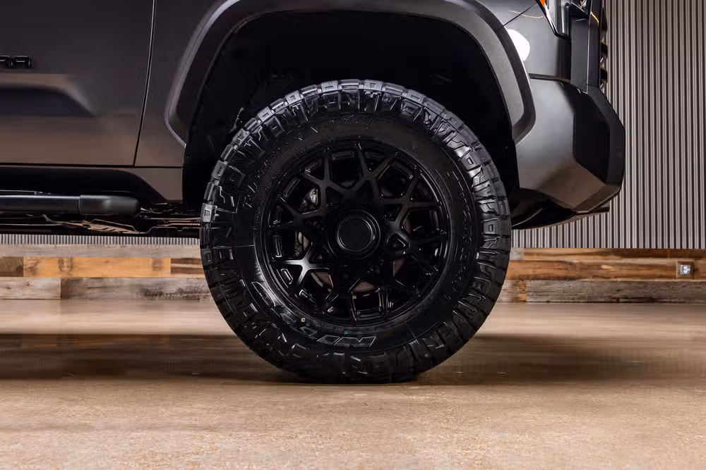 2026 Toyota Tundra Limited CrewMax Image 12