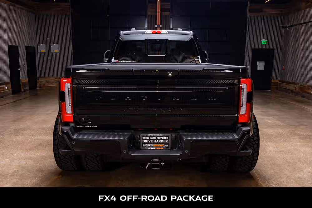 2026 Ford F-450 Super Duty Platinum Plus Crew Cab Image 8
