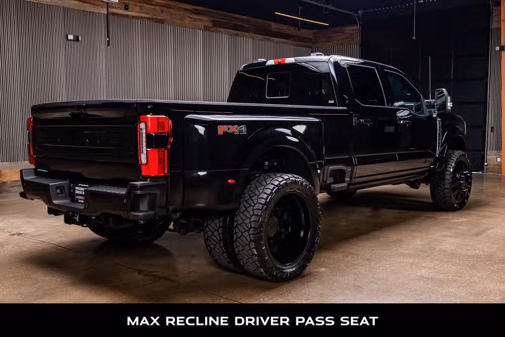2026 Ford F-450 Super Duty Platinum Plus Crew Cab Image 10