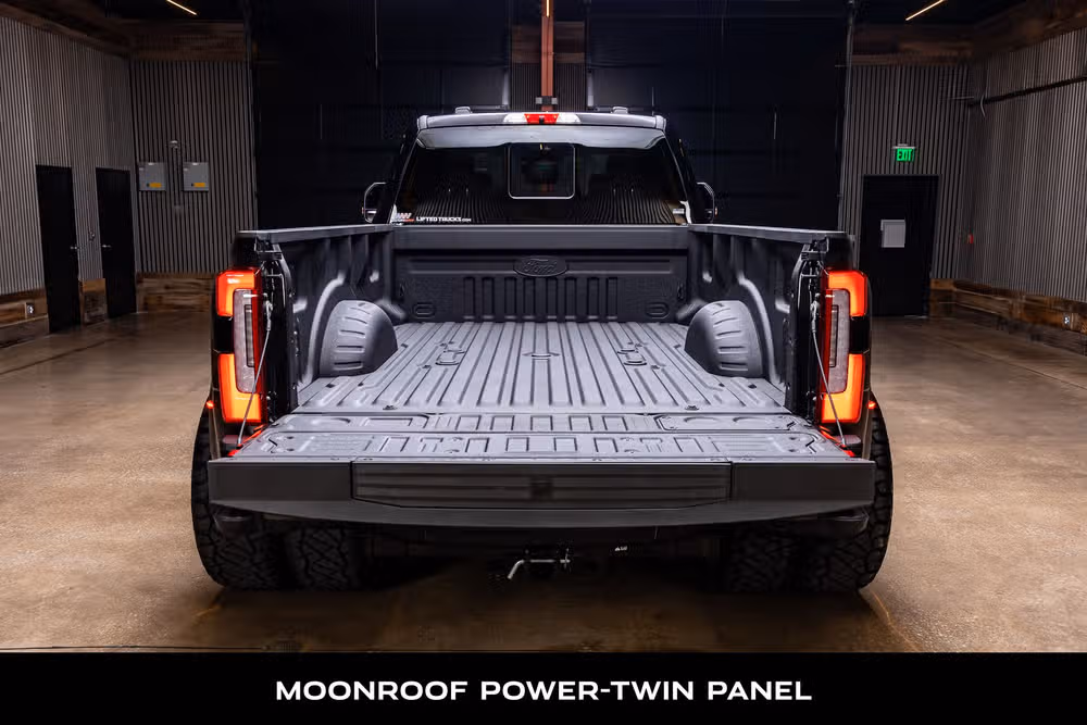2026 Ford F-450 Super Duty Platinum Plus Crew Cab Image 9