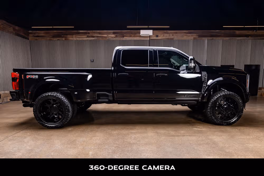 2026 Ford F-450 Super Duty Platinum Plus Crew Cab Image 11