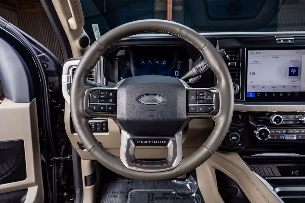 2026 Ford F-450 Super Duty Platinum Plus Crew Cab Image 19