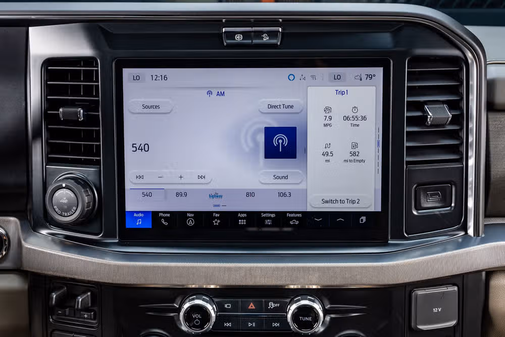 2026 Ford F-450 Super Duty Platinum Plus Crew Cab Image 25