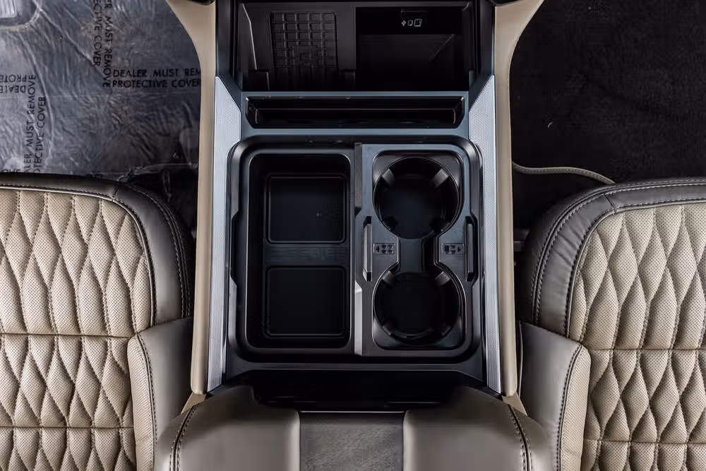 2026 Ford F-450 Super Duty Platinum Plus Crew Cab Image 28