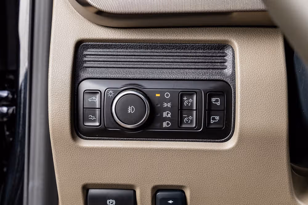 2026 Ford F-450 Super Duty Platinum Plus Crew Cab Image 22