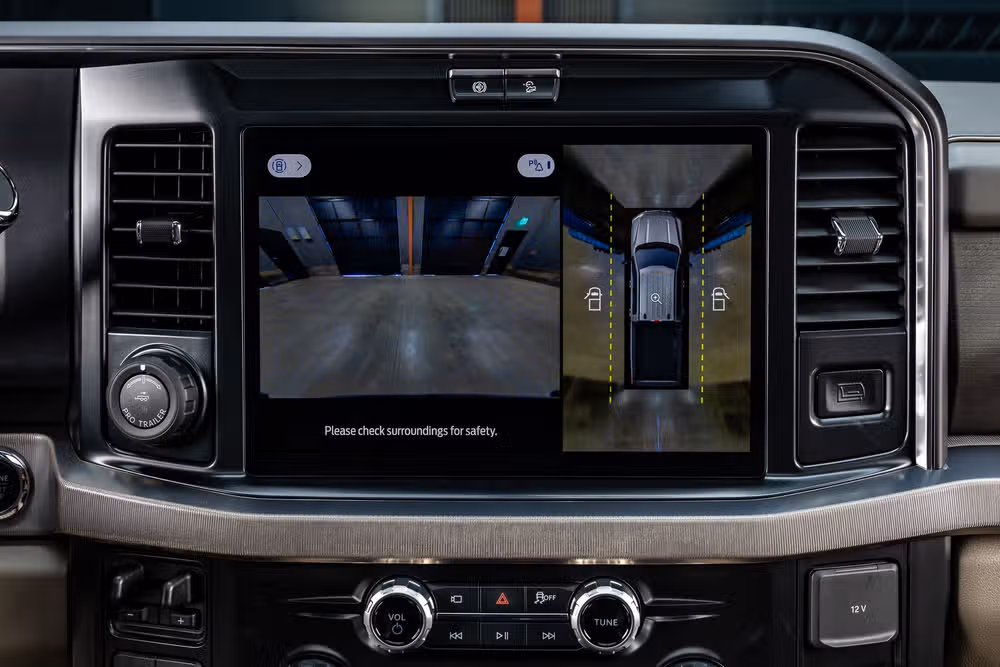 2026 Ford F-450 Super Duty Platinum Plus Crew Cab Image 26