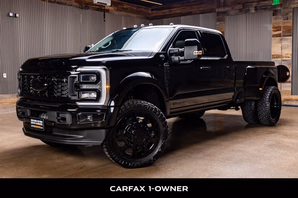 2026 Ford F-450 Super Duty Platinum Plus Crew Cab