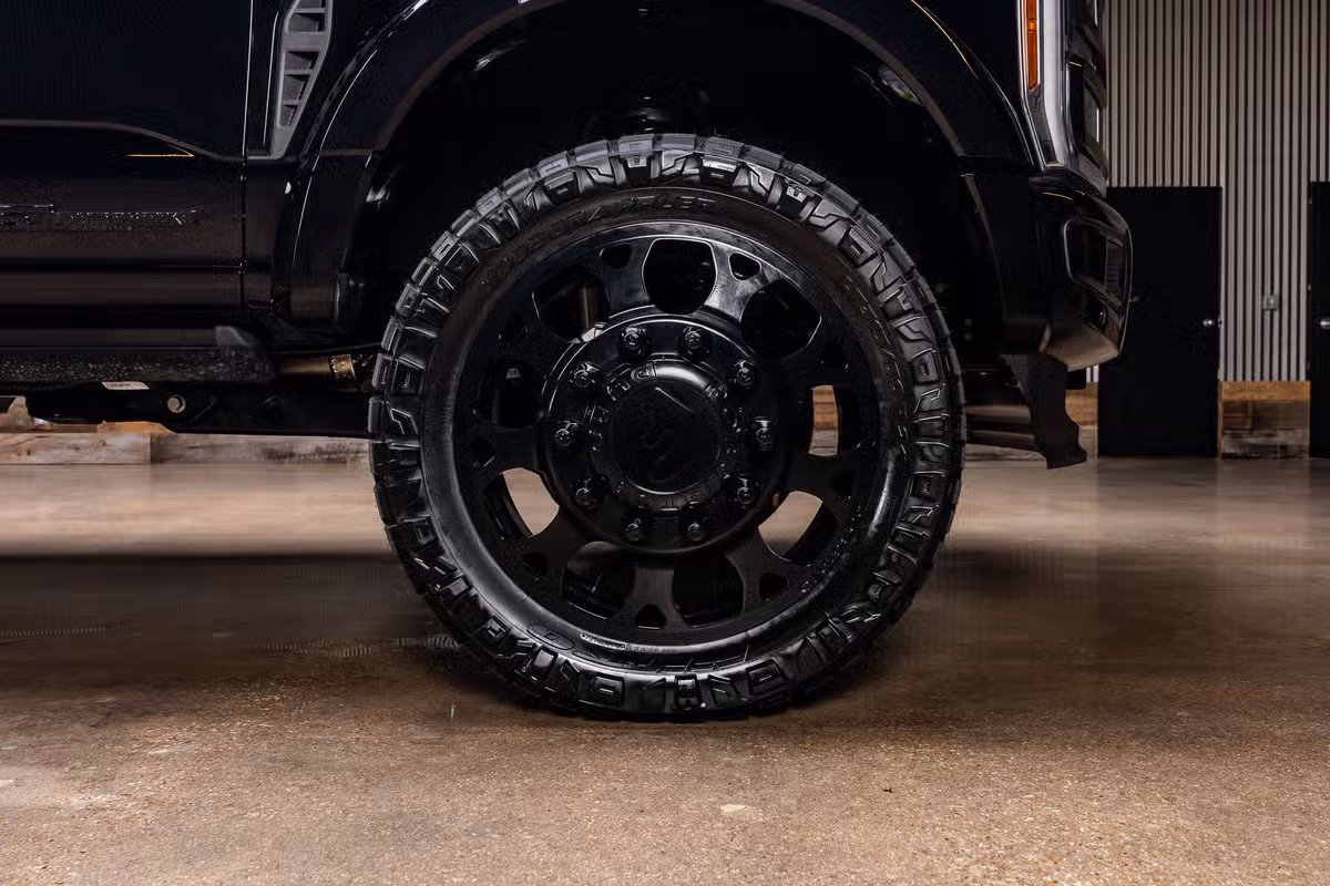 2026 Ford F-450 Super Duty Platinum Plus Crew Cab