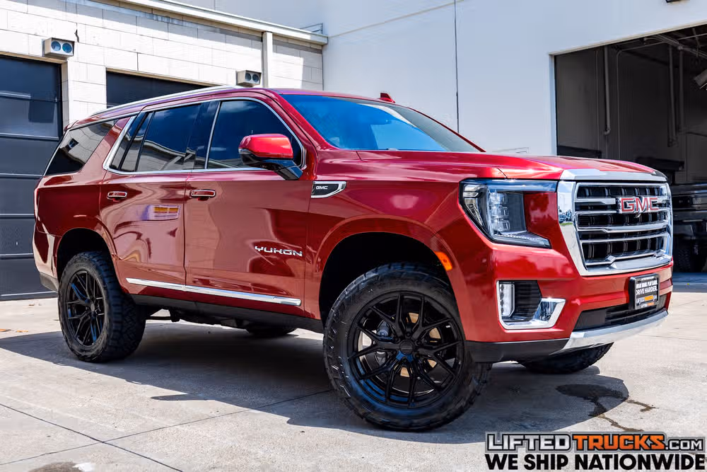 2022 GMC Yukon SLT Image 1