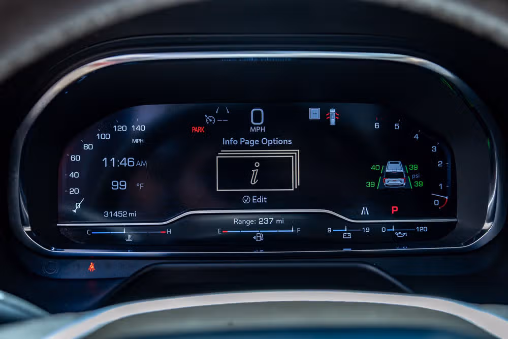 2022 GMC Yukon SLT Image 19