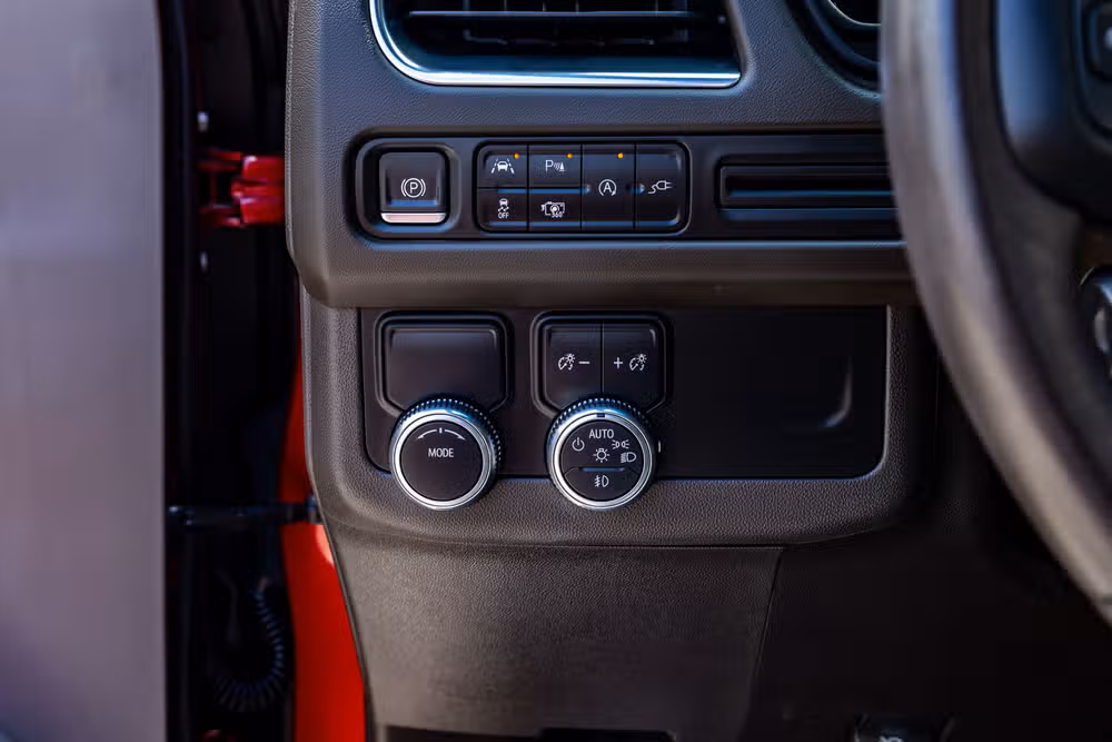 2022 GMC Yukon SLT Image 21