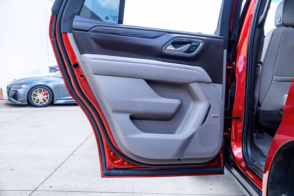 2022 GMC Yukon SLT Image 39