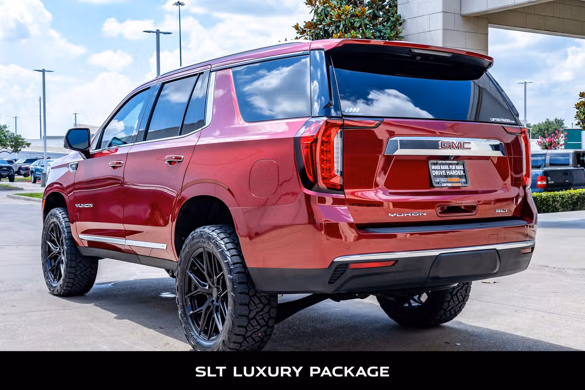 2022 GMC Yukon SLT