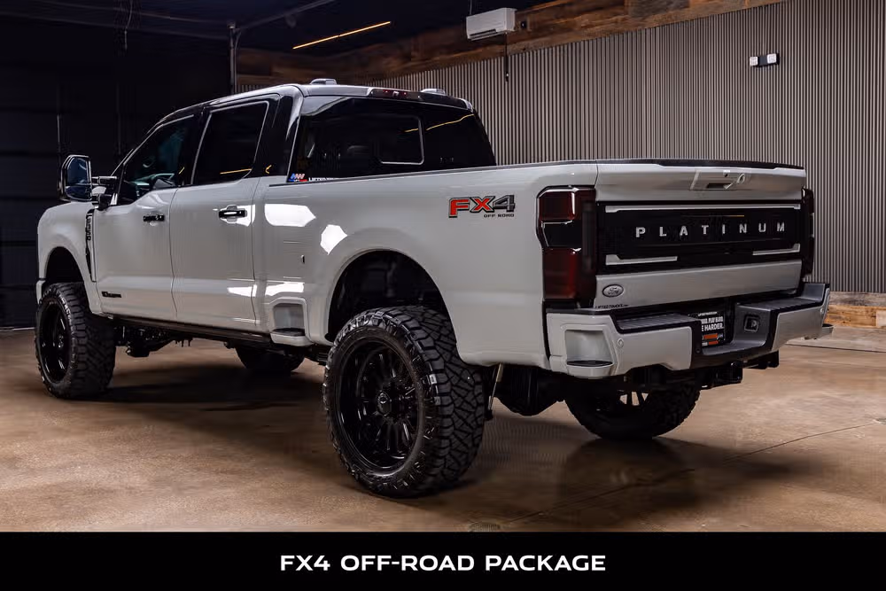 2026 Ford F-350 Super Duty Platinum Plus Crew Cab Image 7