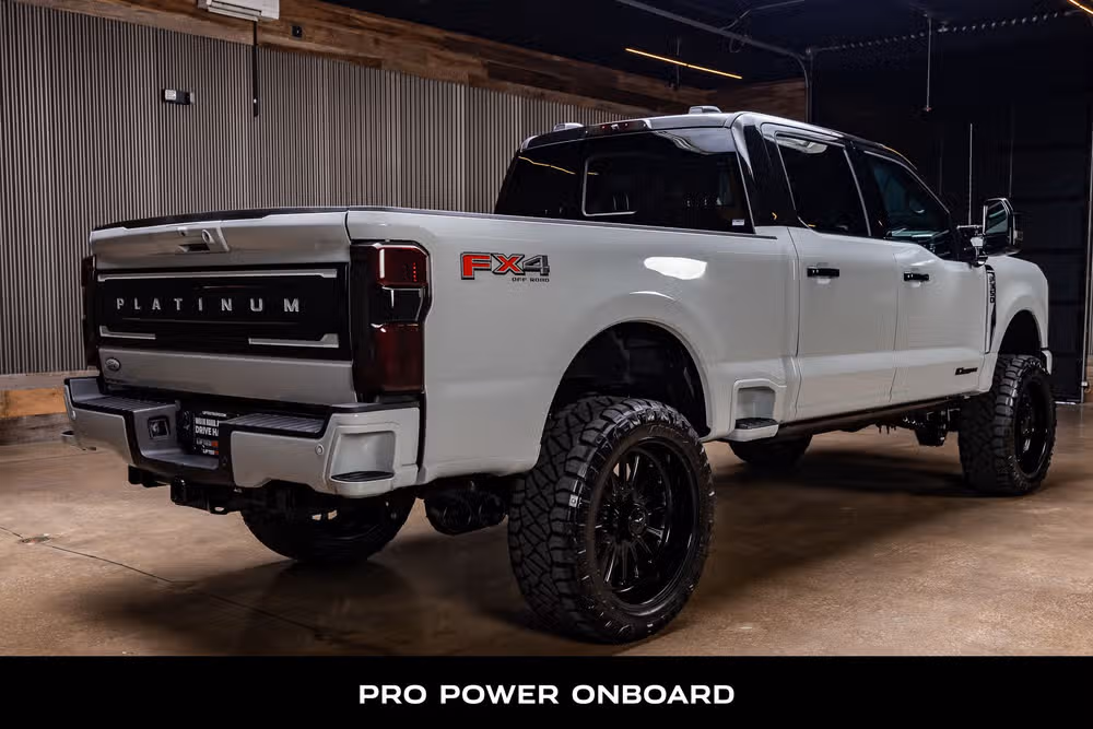 2026 Ford F-350 Super Duty Platinum Plus Crew Cab Image 10
