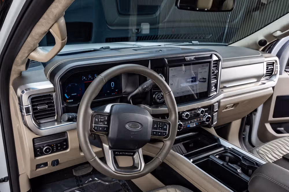2026 Ford F-350 Super Duty Platinum Plus Crew Cab Image 18