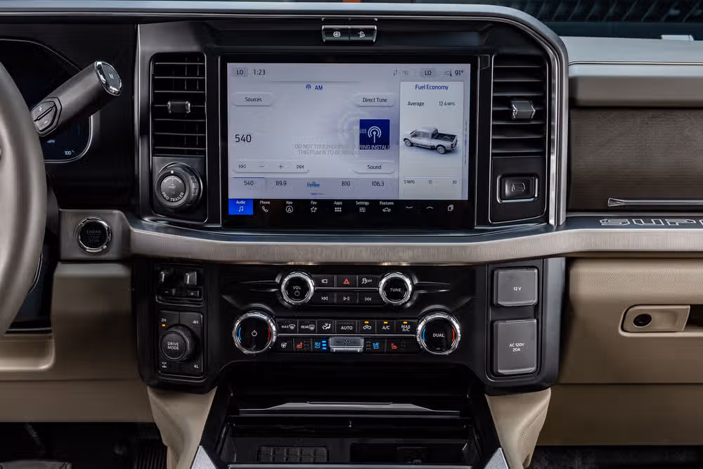2026 Ford F-350 Super Duty Platinum Plus Crew Cab Image 25