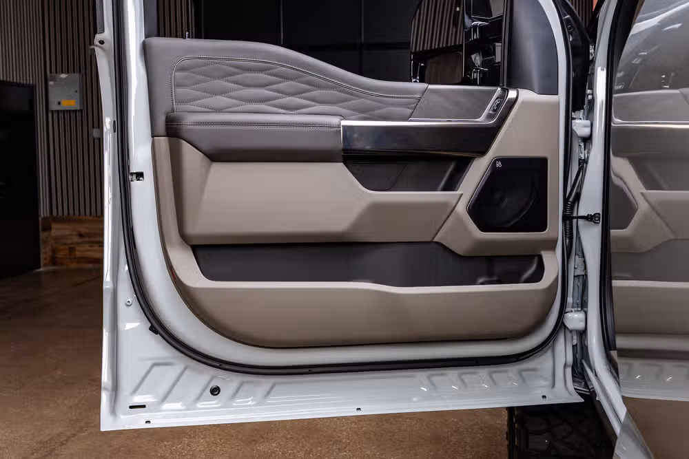 2026 Ford F-350 Super Duty Platinum Plus Crew Cab Image 37