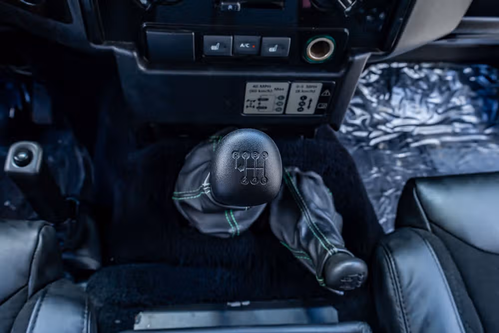1998 Land Rover Defender Image 20