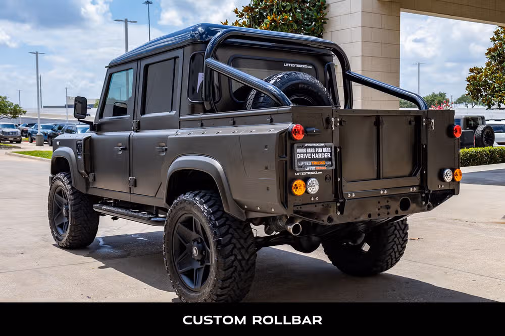1998 Land Rover Defender Image 6