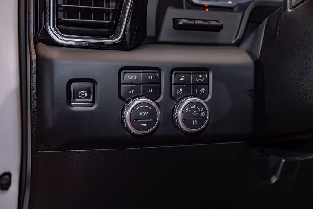 2026 GMC Sierra 2500HD Denali Ultimate Crew Cab Image 20