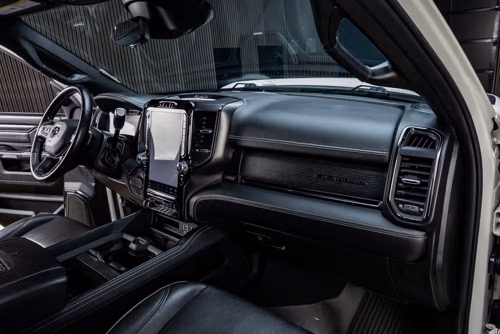 2024 Ram 3500 Limited Crew Cab Image 18
